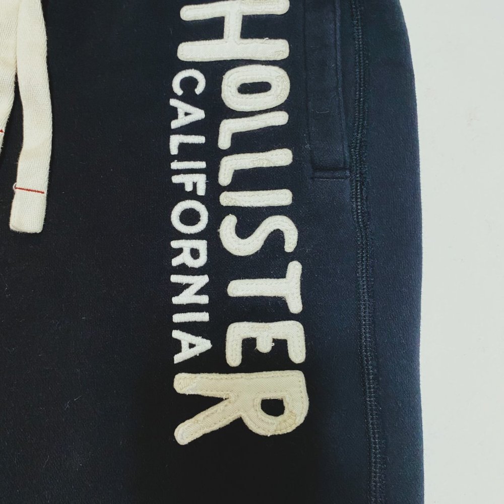 Women's Hollister Black Jogger shorts size Medium - Picture 2 of 3